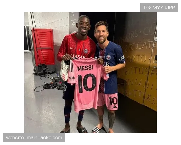 登贝莱伤情更新:肌肉疲劳缺席合练,预计影响球队右路转换速度